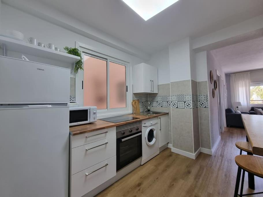 Aguadulce, Apto Santa Monica 2 Hab Con Terraza, Aire, Wifi, A 5 Min De La Playa 아구아둘세 외부 사진