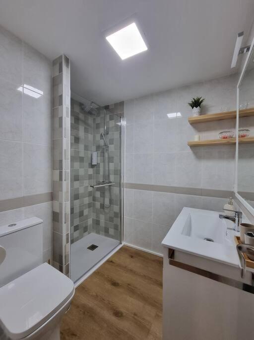 Aguadulce, Apto Santa Monica 2 Hab Con Terraza, Aire, Wifi, A 5 Min De La Playa 아구아둘세 외부 사진